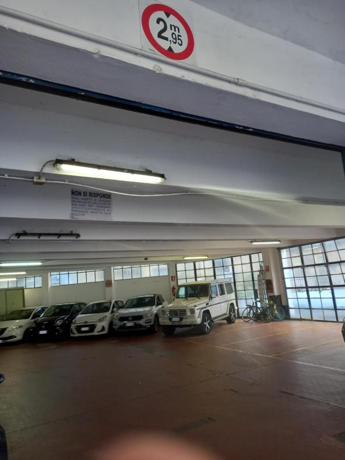 Arena Suite All Comforts - With Free Parking Garage Per Qualified Rate - Con Parcheggio Incluso Per Le Tariffe Qualificanti - Metro Verde Greenline Moscova Milaan Buitenkant foto